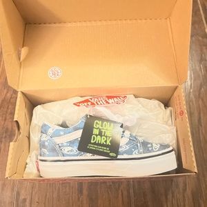Glow in the dark kids vans